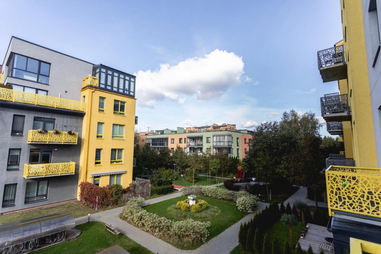 Capsule Hostel Logistic Вильнюс Экстерьер фото